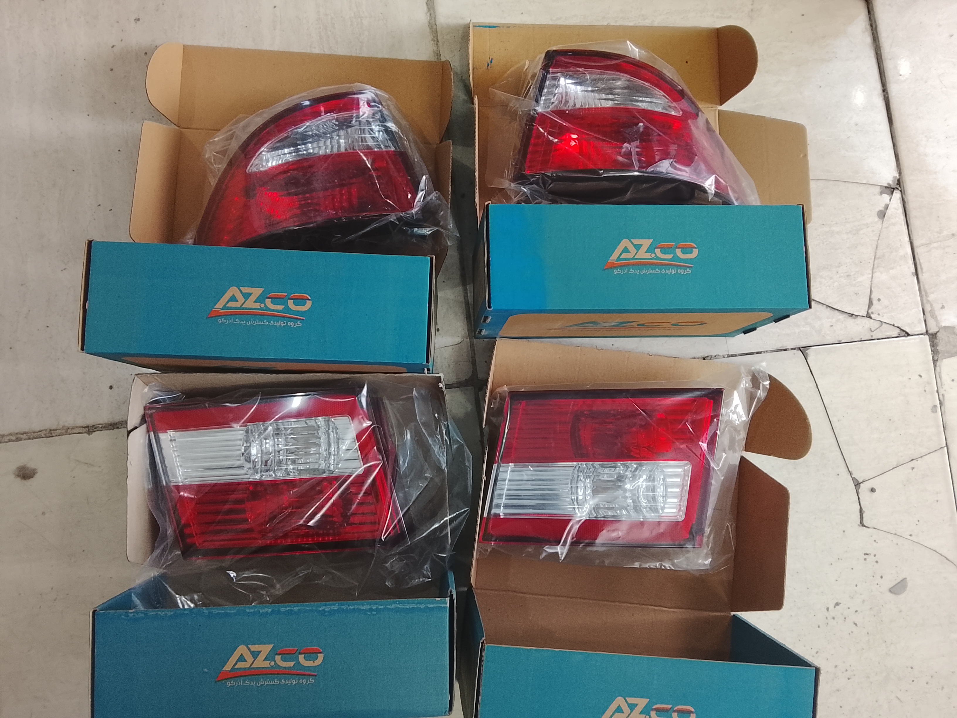 چراغ خطر عقب سمند LX(مجموعه ۴ عددی) برند آذرکو